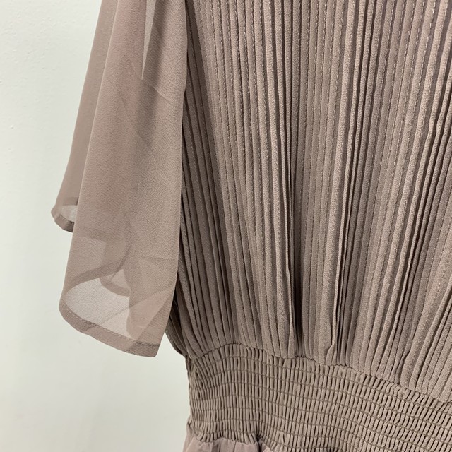 フレアスリーブお上品ワンピース Every Very Niceclaup