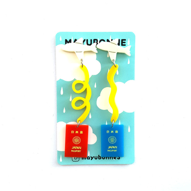 パスポートピアス イヤリング Passport Earrings Mayubonne