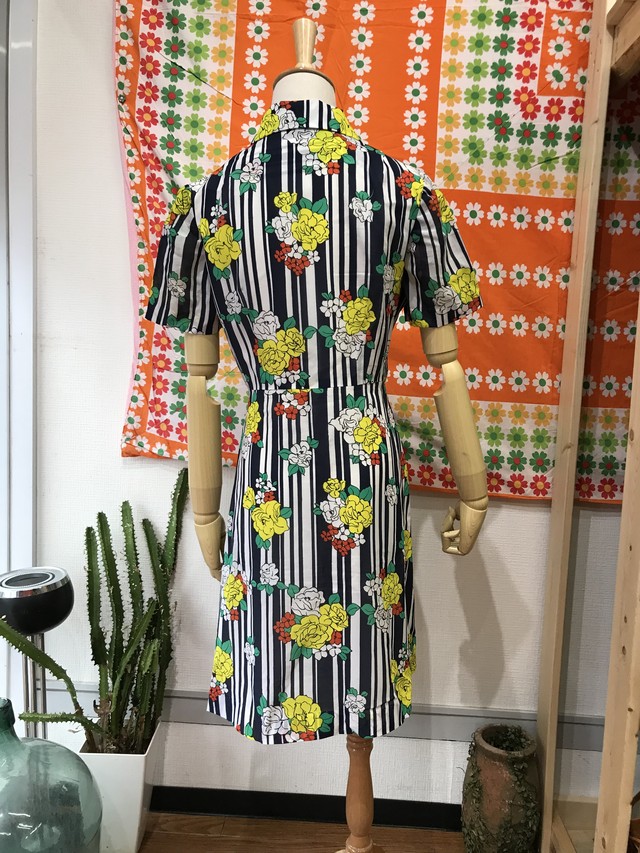 昭和レトロ古着 ストライプにカラフル薔薇柄ワンピ 古着屋kuai