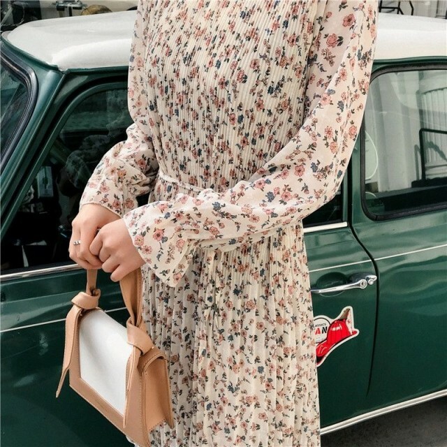 ワンピース ワンピ 長袖 春 秋 スタンド襟 花柄 膝丈 体型カバー 大きいサイズ シフォン プリーツ きれいめ プチぷら 安い A544 Happinessshop ハピネスショップ レディース ファッション アイテム トレンド