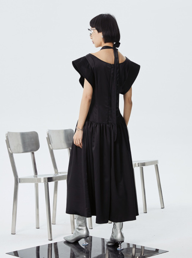 Top Mode ワンピース ロング丈 レディース 上品 きれいめ ホワイト 白 ブラック 黒 通勤 21春夏 お呼ばれ 個性的 フォーマル パーティー アシンメトリー プリーツ 配色 切り替え Cool Tin173 Top Mode