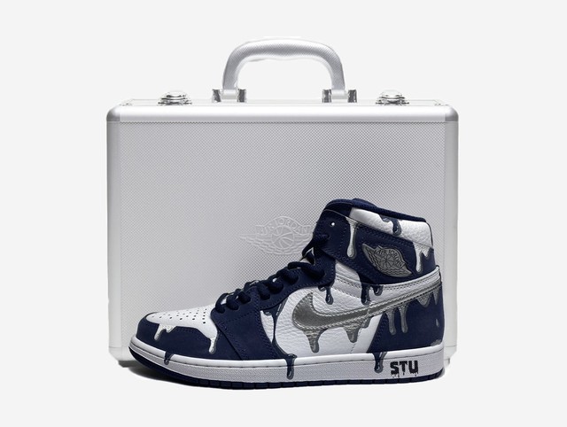 AJ1 HI MIDNIGHT NAVY FLOWDOWN(ジェラルミンケース付き)