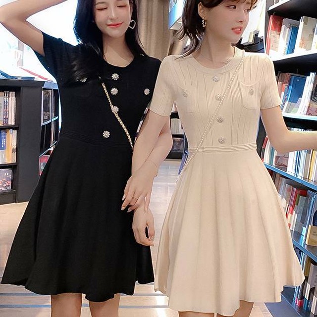 ワンピース レディース ニットワンピース 半袖ワンピース サマーニット 上品 大人可愛い フレア ポケット ボタン デート お呼ばれ Happy Toon