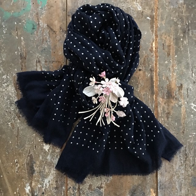 ー 白枝葉桜 ー Suｍire Bouquet 手染め 布花 コサージュ