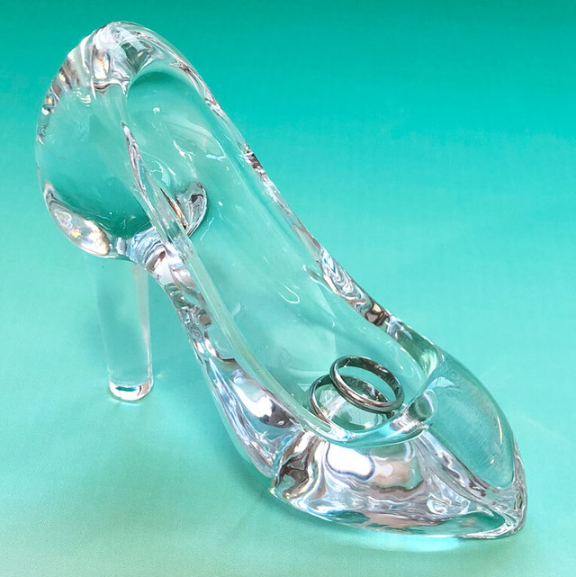シンデレラ ガラスの靴 ハイヒール 透明な靴 プリンセス シューズ フラワーベース ディスプレイ 結婚式 プロポーズ 幸せデリバリー リングピローなどの結婚式アイテム 手芸用品の通販