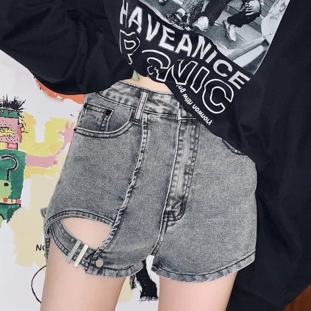 side cut short pants