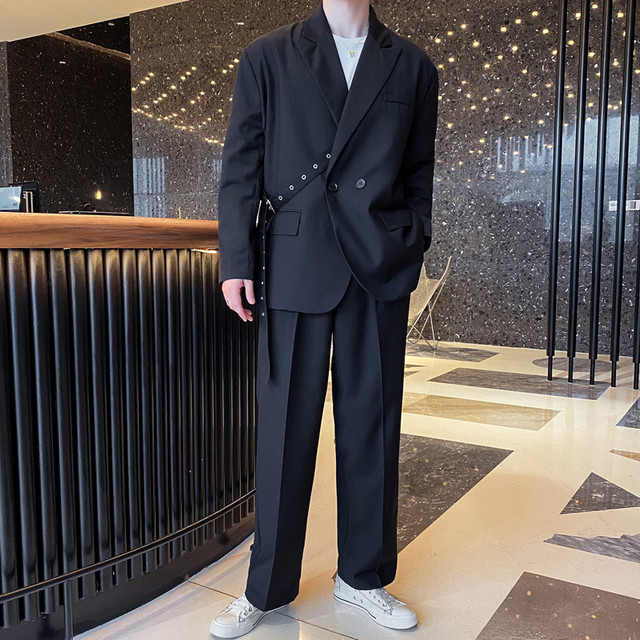 予約販売 メンズ スーツ ブラック ベージュ ベルト 個性的 男前 カジュアル ジャケット パンツ セット セットアップ パーティ パーティー 二次会 同窓会 結婚式 韓国 トレンド S M L Xl 2xl Favoriteselect