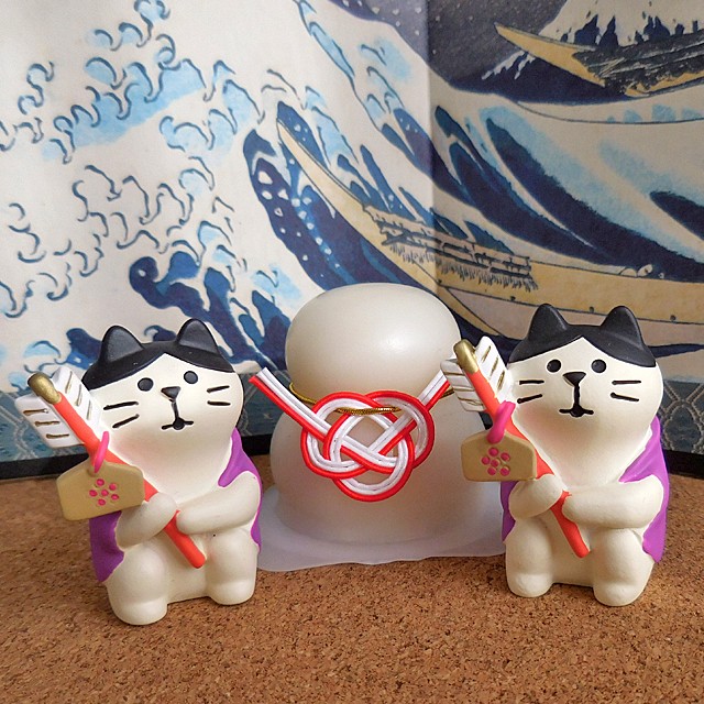 263 デコレ コンコンブル 初詣猫 お正月 Tinis 猫 うさぎ雑貨のお店