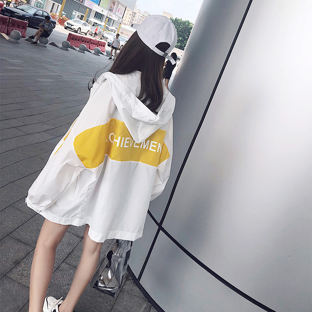 全3色 バックロゴ ウィンドブレーカー レディース ジャケット アウター フード バックプリント ダンス 原宿 おしゃれ ストリート レディース ユニセックス フェス シャカシャカ メンズライク ゆったり 大きめ カジュアル ボーイズライク オーバーサイズ 羽織り ライブ 日