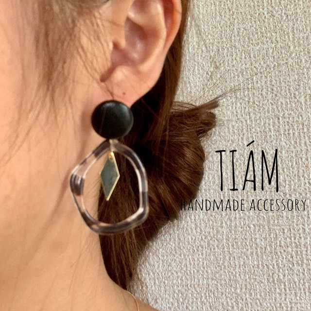 牛柄フープ レザーピアス Tiam