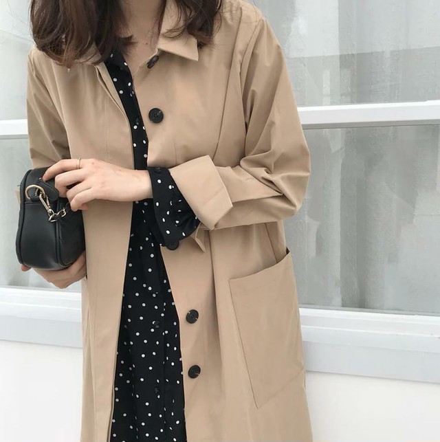 スプリングコート レディース マキシ丈 トレンチコート 薄手 ゆったり ロングコート アウター 春秋 レトロ オシャレ 通勤 通学 黒 ベージュ 韓国アパレル 通販サイト ネットショップ Amour