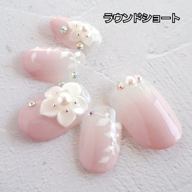 ミルキーピンクのグラデーションネイル 春 ブライダル ブライダルネイル 結婚式 ネイルチップ Fraisespoir