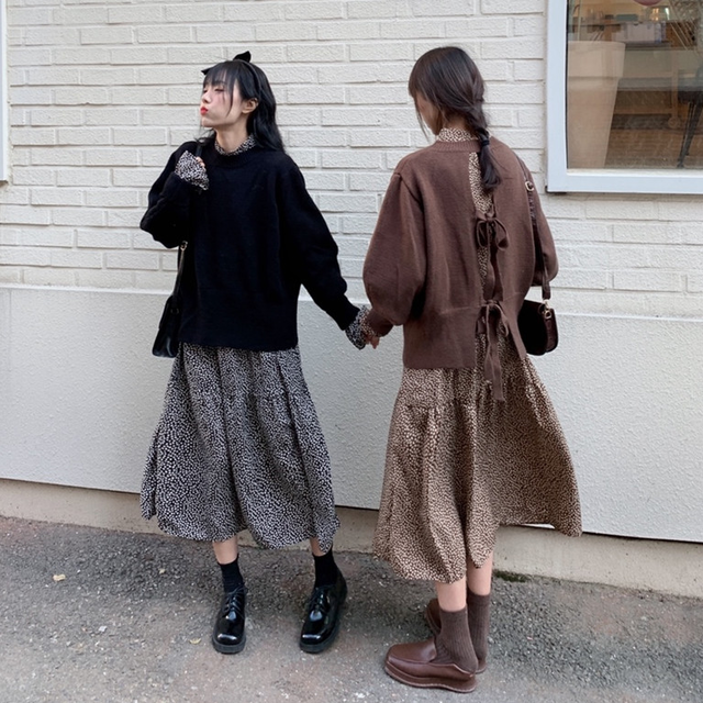 秋冬 セットアップ 大人フェミニンコーデ 2点セット デザイン プルオーバー 総柄 ロング ワンピース レトロ感 双子コーデ 後ろ開きデザイン お出かけ デート 女子会 秋冬 レディース 着まわし コーデ ヘビロテ Uki Uki