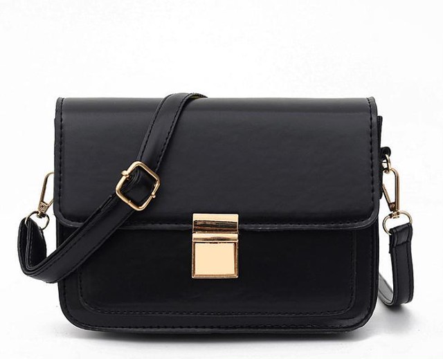 新品 ショルダーバッグ レディース おしゃれ 黒金 斜め掛け かわいい 調節可能 ワンタッチ開閉 高品質 レザー 定番 Bladg