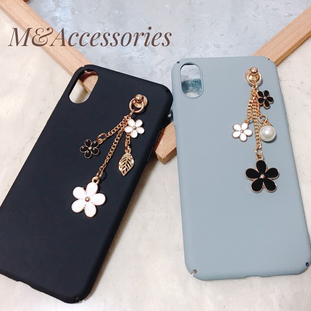 A38 Iphoneケース デイジー モノトーンお花チェーン M Accessories