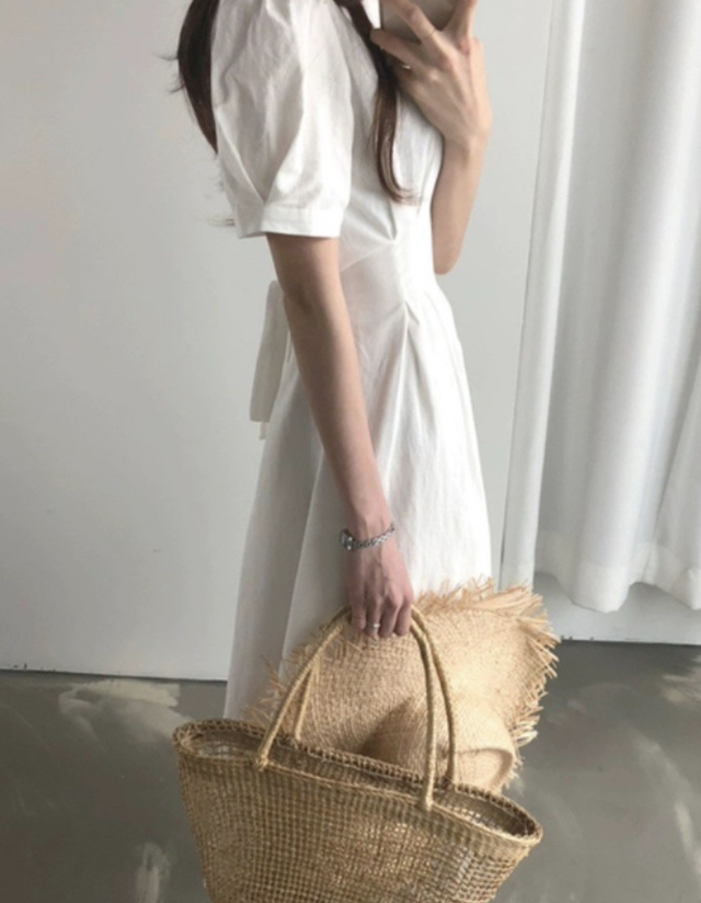 パフスリーブ ロングワンピース ホワイト モノトーン専門 韓国レディースファッション通販 Sayme