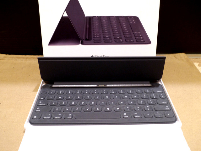 超美品 Apple Ipad Pro Iパッド Smart Keyboard スマートキーボード 9 7インチ用 Mm2l2am A ケース Dearlive Tokyo ディアライブ東京