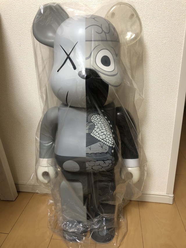 入手困難 Be Rbrick ベアブリック Kaws 人体模型 グレー 1000 カウズ コンパニオン Original Fake Companion オリジナルフェイク Kaws ベアブリック ショップ
