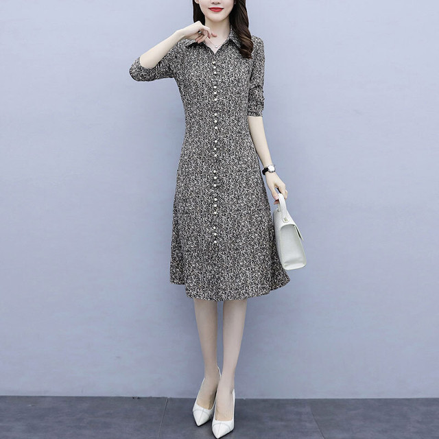 ワンピース 長袖 ひざたけ 総柄 襟付き きれいめ 大人可愛い パールボタン デート お出かけ 秋 Quadrifolie クローバー