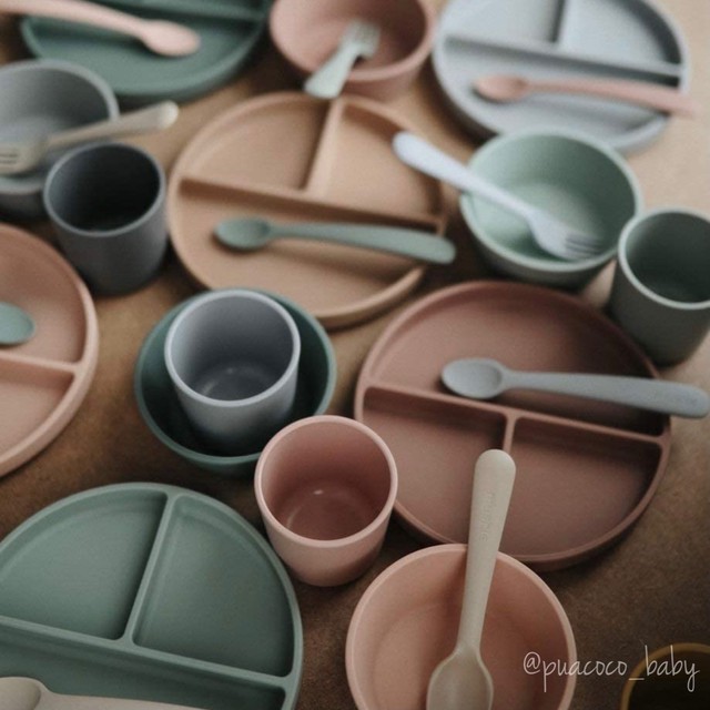 Mushie Silicon Plate シリコン 吸盤 プレート ベビー キッズ 離乳食 食器 ギフト プレゼント 吸盤プレート Puacoco Baby