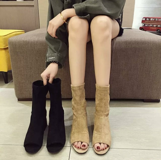 オープントゥスエードブーツ レディース 靴 ブーツ ブーティ ブーツサンダル ソックスブーツ サンダル オープントゥ シューズ 大きいサイズ ショート ショートブーツ ローヒール ハイヒール 秋冬 無地 あたたかい 美脚 スエードブーツ 大人 2173 Sayurio レディース