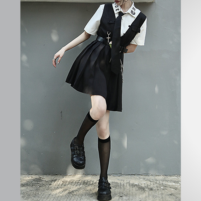天使と悪魔 ゴスロリ系 黒 Jsk 鉄板コーデ ワンピ Jk制服 Zipアップ ミニ丈 Vライン 闇可愛い ゴシック 地雷系 病み可愛い オルチャン 原宿系 10代 代 天使と悪魔 サブカル系ファッション Seasonz