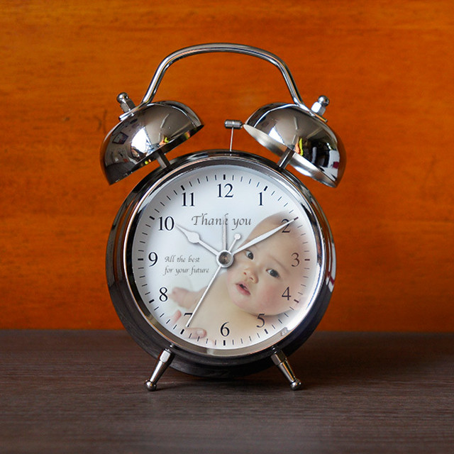 写真で作るオリジナル目覚まし時計 ツインベル型目覚まし時計 オリジナル オーダーメイド 時計 敬老の日 チクタク屋 ココ 写真時計 名入れ オーダーメイド時計の通販