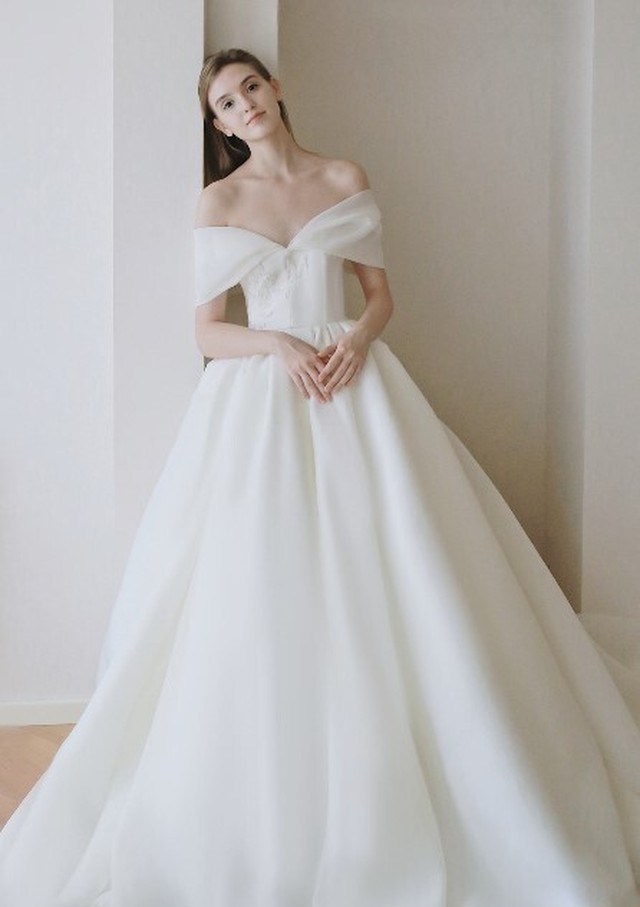 高品質 ウエディングドレス オフショルダー エレガント 花嫁 ウェディングドレス ブライズメイド 結婚式 披露宴 Cinderelladress