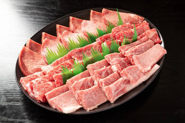 贅沢焼肉セット 3人前600g(もも、カルビ、US牛タン)