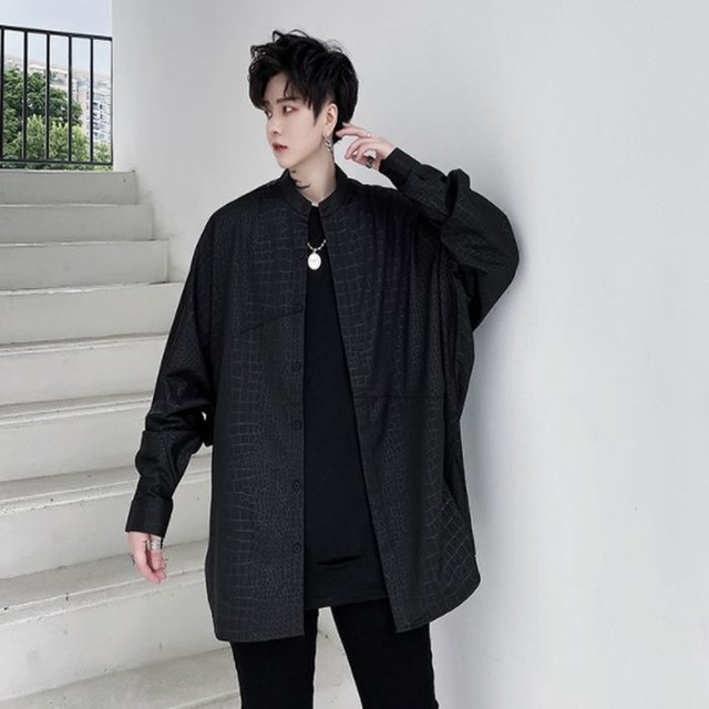 デザインシャツ 長そで ロングスリーブ バットスリーブ ブラック クロコ型押し風 シャツジャケット ワントーン ブラック 黒 スタンドアップカラー ルーズ 秋 冬 メンズ レディース ユニセックス 韓国 カジュアル シック クール モード お支払い後日以内に発送