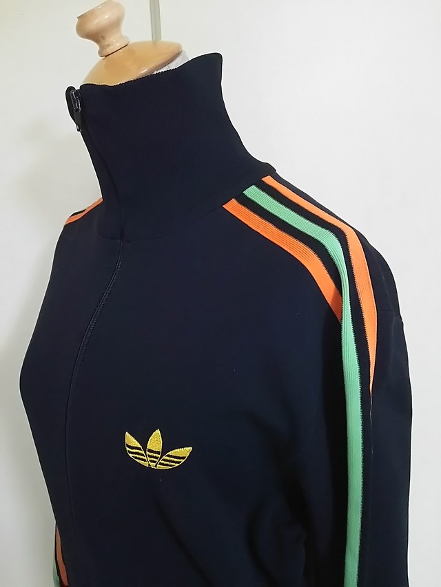 日本未入荷 入手困難 アディダス Adidas 希少カラー 西ドイツ製 T Top デサント 極美品 格安即決 Www Clinicasantemogi Com Br