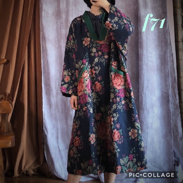 F71 新品 送料無料 レディース 秋冬 中綿入り ゆったり ロング ワンピース 花柄 防寒 vネック ネイビー 紺色 Hihaho Company リネン コットン素材のゆったりとしたレディースウェアのお店 F71 新品 送料無料 レディース 秋冬 中綿入り ゆったり ロング ワンピース 花柄 防寒 vネック ネイビー 紺色 Hihaho Company リネン コットン素材のゆったりとしたレディースウェアのお店