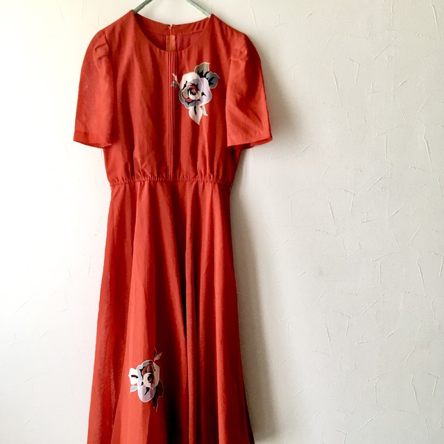 エレガントな薔薇ワンピース 昭和レトロ ヴィンテージ 古着と雑貨のお店 Balalaika