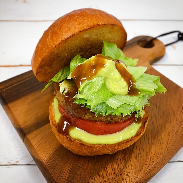 4個セット おうちでluna Burger テリヤキソース 冷凍 ヴィーガンバーガー Luna Burger 100 植物性のヴィーガンバーガー