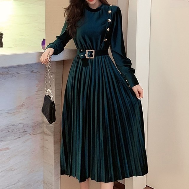 プリーツワンピース ラウンドネック ミモレ丈 長袖 光沢 レディ 大人可愛い お呼ばれ パーティ よそ行き 秋冬 Choco Chaco