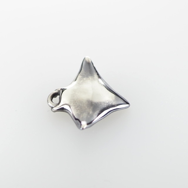 マンタのシルバーネックレス コーラル シー Coral Sea