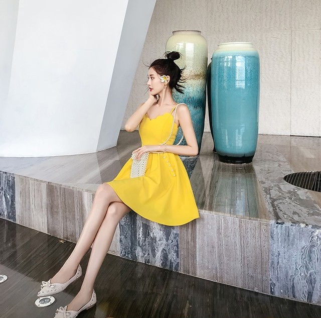 スカラップ Aライン フレア パール付き ミニ ワンピース ノースリーブ キャミワンピ デート 女子会 夏 新作 シンプル ドレス パーティー 二次会 イエロー キャバ ドレス Kaa S Dress