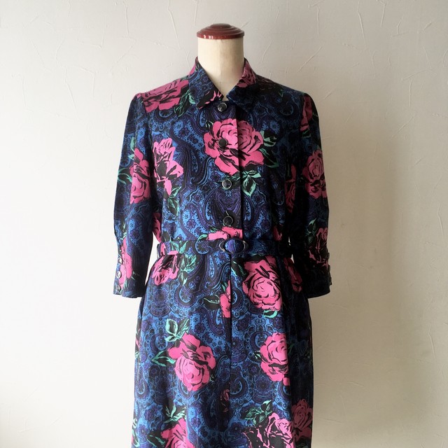 ピンク ブルーペイズリーお花柄ワンピース 昭和レトロ 古着 Vintage Used 古着と雑貨のお店 Balalaika