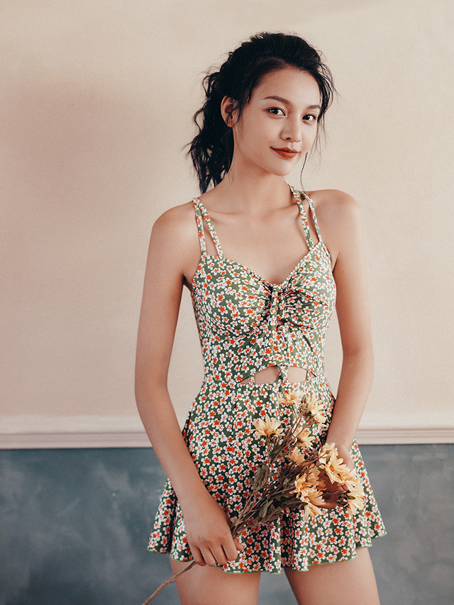 水着 ワンピース ワンピース水着 大きいサイズ セット お得 タンキニ水着 タンキニ 花柄 ボタニカル 韓国 水着 ビキニ スイムウェア 夏 海 プール 温泉 10代 代 30代 アラサー グリーン M L Xl Sz179 Sunny Place