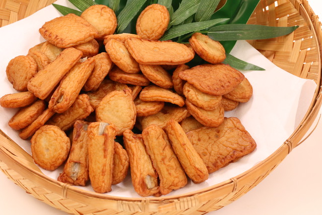 訳アリ さつま揚げ 久助 500g 形は不揃いでも味はそのまま はの字