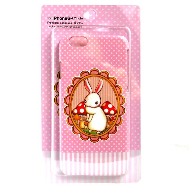 Iphoneケース 岡田 志保 うさぎときのこ アートプラス