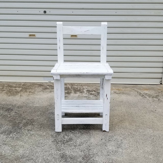 半世紀以上の時を越えたら純白になった あの 白い椅子 不要なものを大切なものにリメイクするお店 Abilityfor アビリティフォー