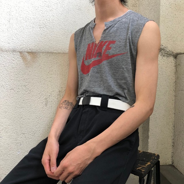 ボロの美学 80s Nike ナイキ カットオフtシャツ Slut Albatross Vintage