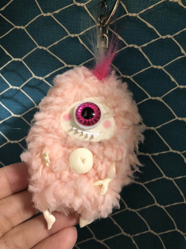 モケモケモンスターキーホルダー Pink Mokemokemonster Wakaemon