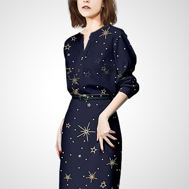 注目の キーネック 星空プリント タイトワンピース 紺 星柄 膝下 ミモレ丈 七分袖 高い品質 Www Centrodeladultomayor Com Uy