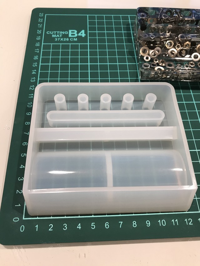 携帯置きモールド ペン立て 小物入れ 鏡面モールド Grace Aid