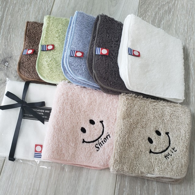 名入れ にこちゃん名前入りハンカチ 今治タオル ニコちゃんスマイル Towelyuyu