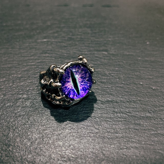 邪眼の指輪 イビルアイ 異世界雑貨屋