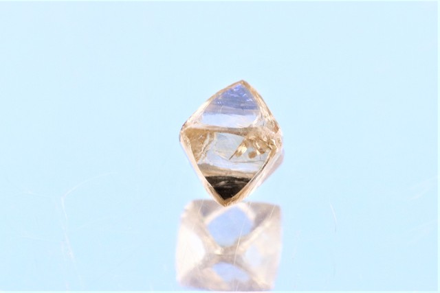 「ソーヤブル」原石 〇天然ダイヤモンド 〇ブラウン 〇0.26ct