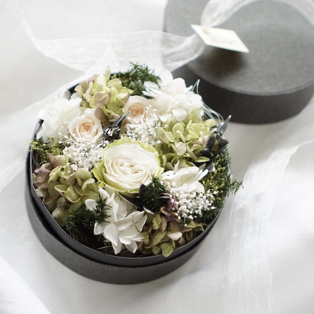 母の日ギフト 数量限定 ナチュラルグリーンflower Box 母の日 プレゼント プリザーブドフラワー フラワーボックス カーネーション お花 Fott